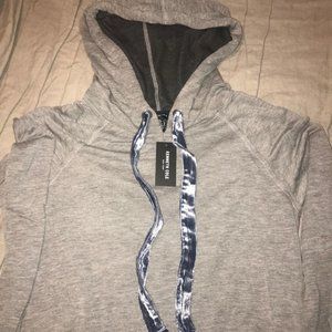 NWT Kenneth Cole Gray Hoodie Blue Velvet Drawstring Pullover Shirt Women's L